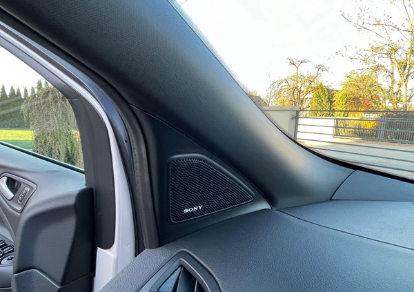 Ford Kuga cena 86900 przebieg: 46000, rok produkcji 2019 z Lubartów małe 596